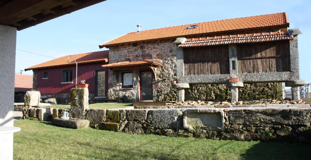 Casa Entre-Palheiros E Casa Do Canastro Монталегри Экстерьер фото