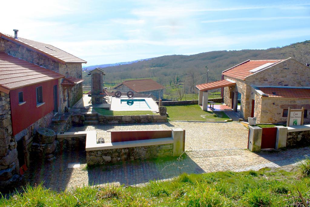 Casa Entre-Palheiros E Casa Do Canastro Монталегри Экстерьер фото